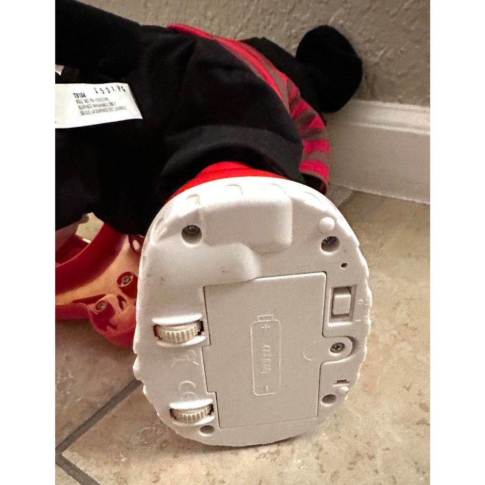 Fisher Price Disney’s Rock Star Mickey Mouse - Picture 15 of 16